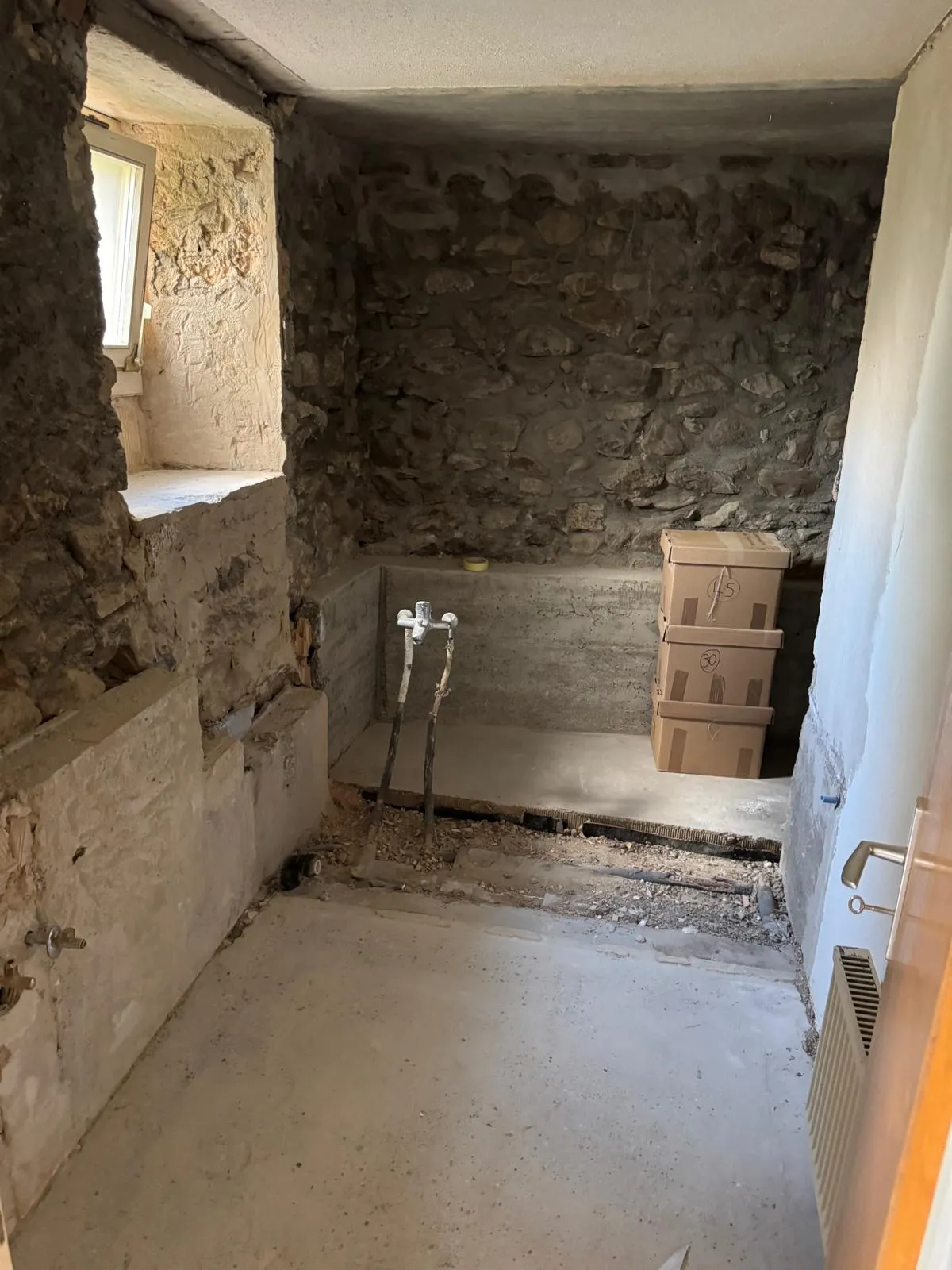 Transformation d'une salle de bain à Chavornay, avant travaux